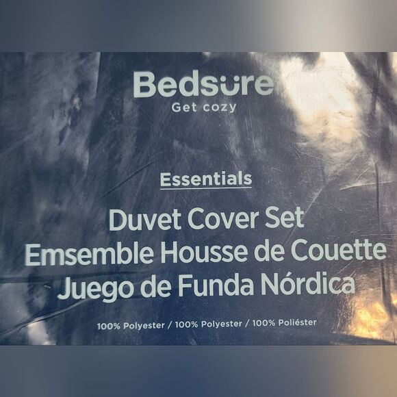 White Duvet Cover Set Bedsure - King - Picture 8 of 8